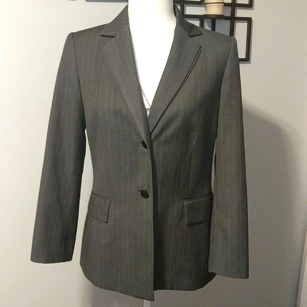Calvin Klein 2 Piece Suit